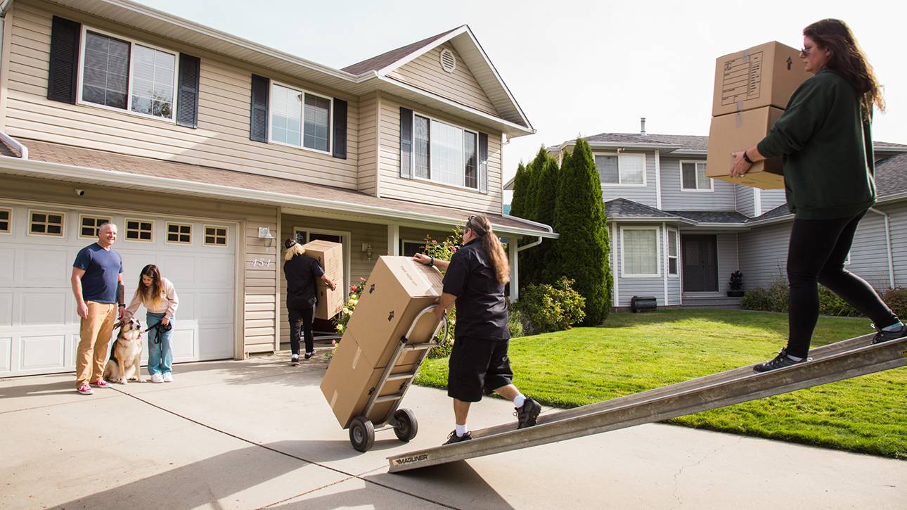 Working with local house movers not only feels good—it increases efficiency and supports your local economy. 