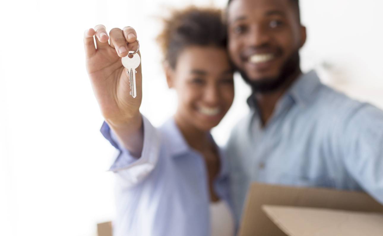 Make the move into your new home seamless by hiring a trusted and professional moving company. 